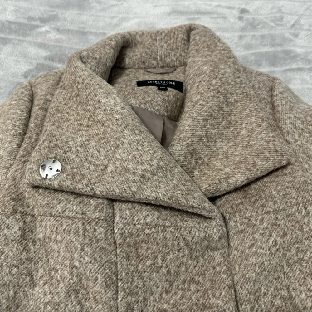 Kenneth Cole New York Women’s Asymmetrical Wool Blend Coat Camel Size Size M - Picture 10 of 10